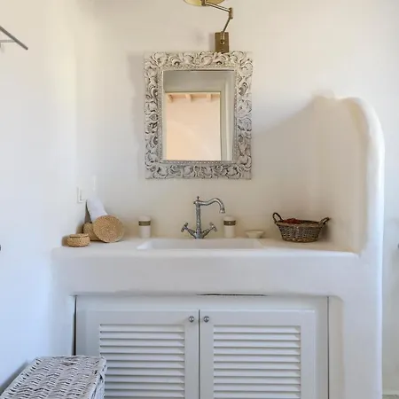 Delight In Ornos Area By Mykonos Luxury ホテル